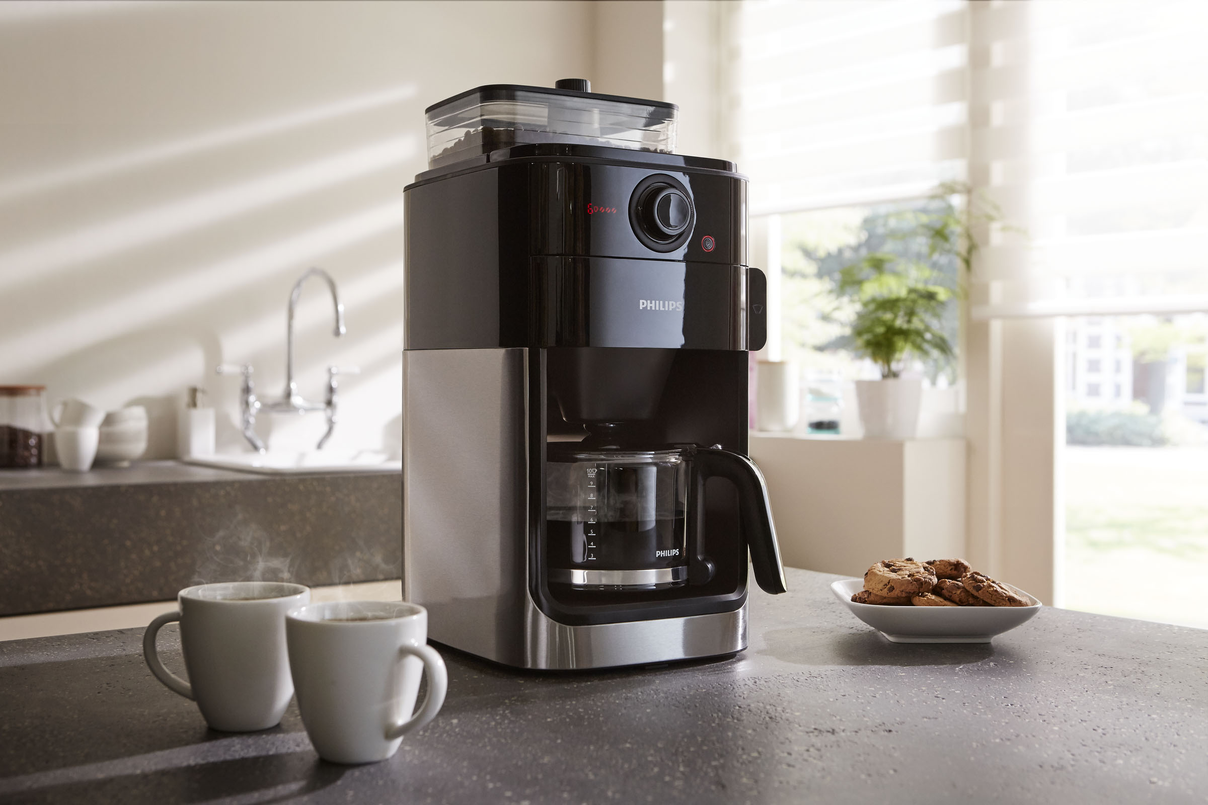 PHILIPS HD7767/00 Grind & Brew mit Glaskanne, 1,2 Liter, 1000 Watt, Kaffeemaschine Edelstahl/Schwarz