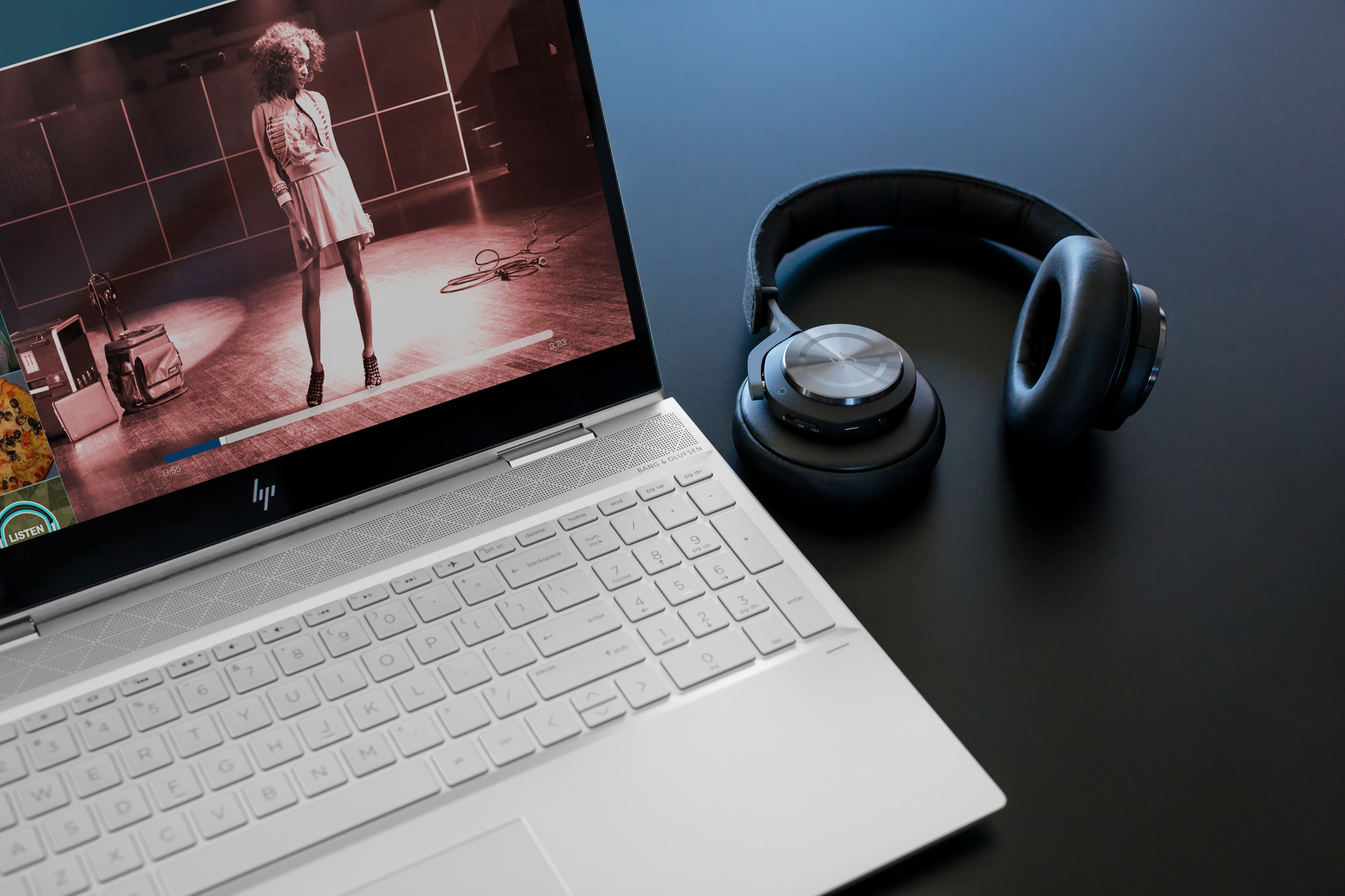 HP ENVY X360 15-cn0302ng - 15,6 Zoll - Intel® Core™ i5 i5-8250U - 8 GB - 1 TB - NVIDIA - Windows 10 Home (64 Bit)
