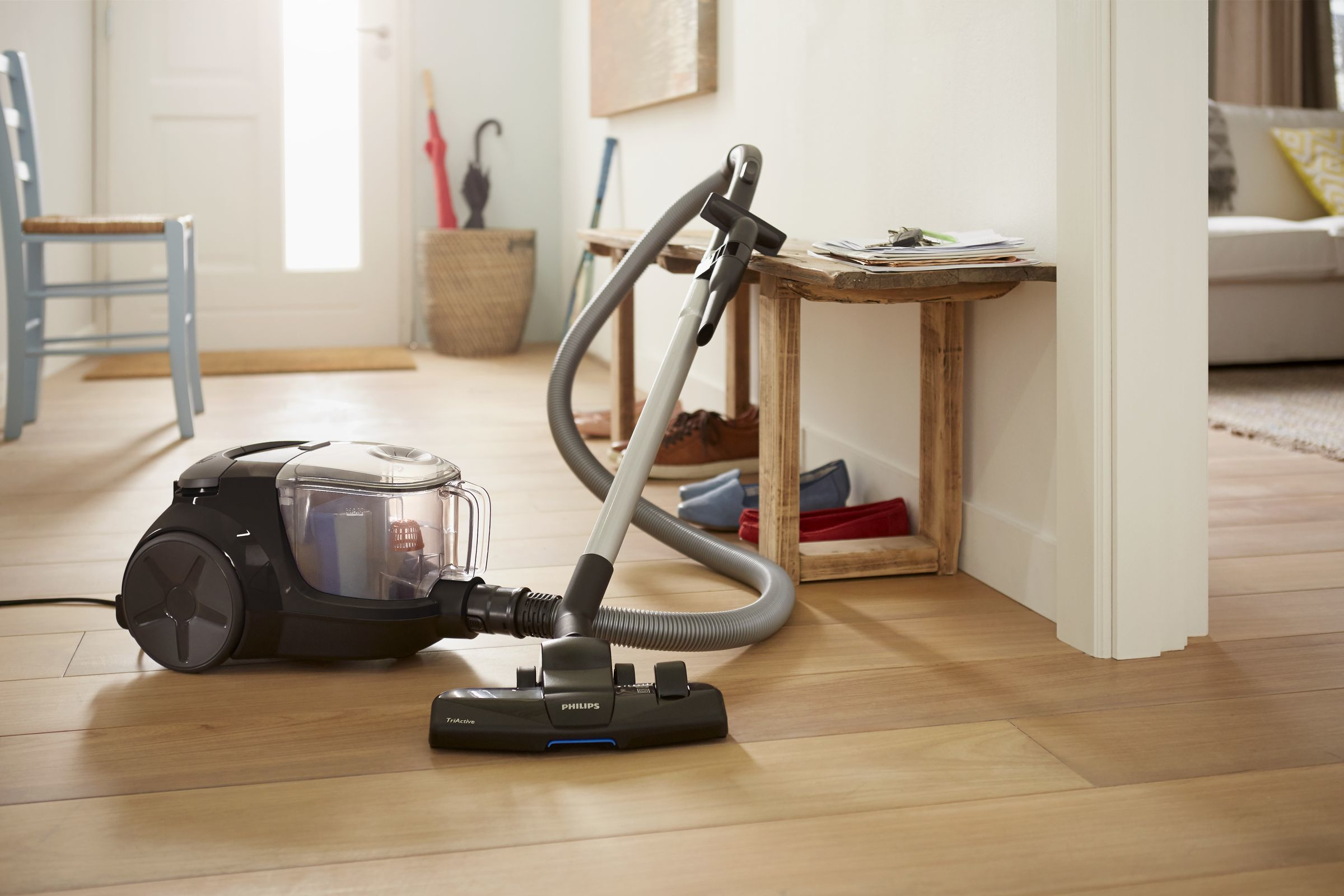 PHILIPS PowerPro Compact Torbasız elektrikli süpürge FC8478/91