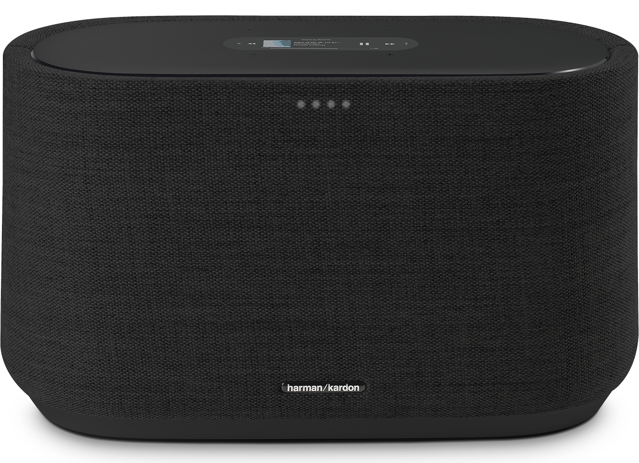 Zwarte luidspreker met afgeronde hoeken. De voorkant heeft het Harman Kardon-logo en drie witte lampjes.