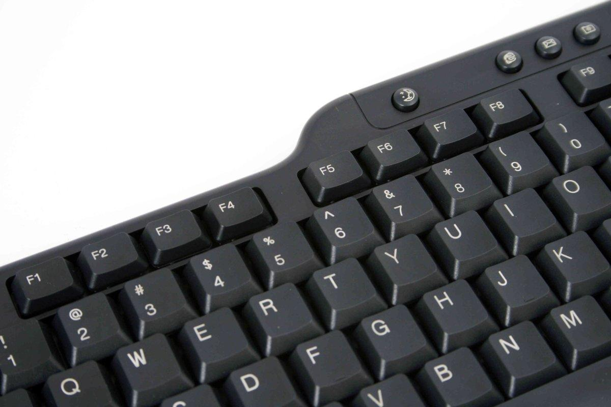 Teclado - Omega SPOK012, con cable, compacto, color negro, plano