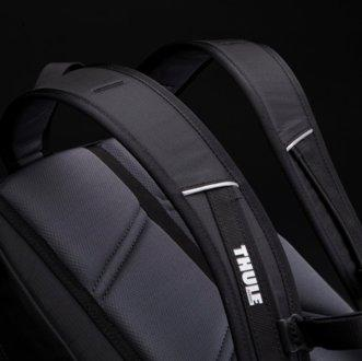 Mochila de 17" - Thule EnRouter Blur, negra