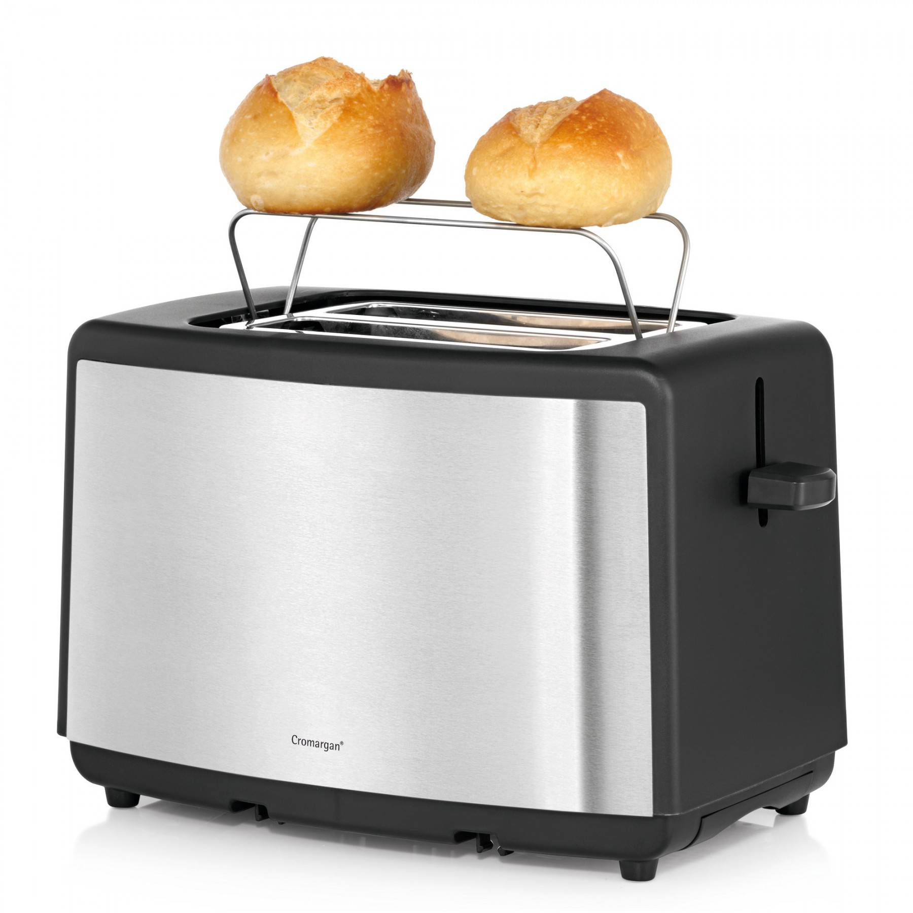 Ein schwarzer und silberner Toaster mit zwei Brötchen oben drauf, bereit zum Toasten.
