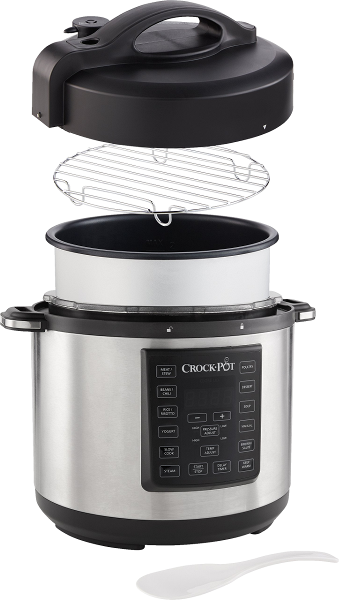 Crock-Pot, démonté, avec couvercle, grille de cuisson, pot intérieur et une cuillère blanche.