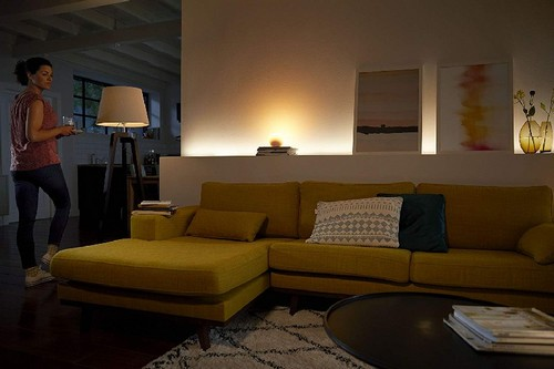 Pack 2 bombillas LED vela inteligentes E14 Philips Hue, Luz Blanca y de Color, Domótica