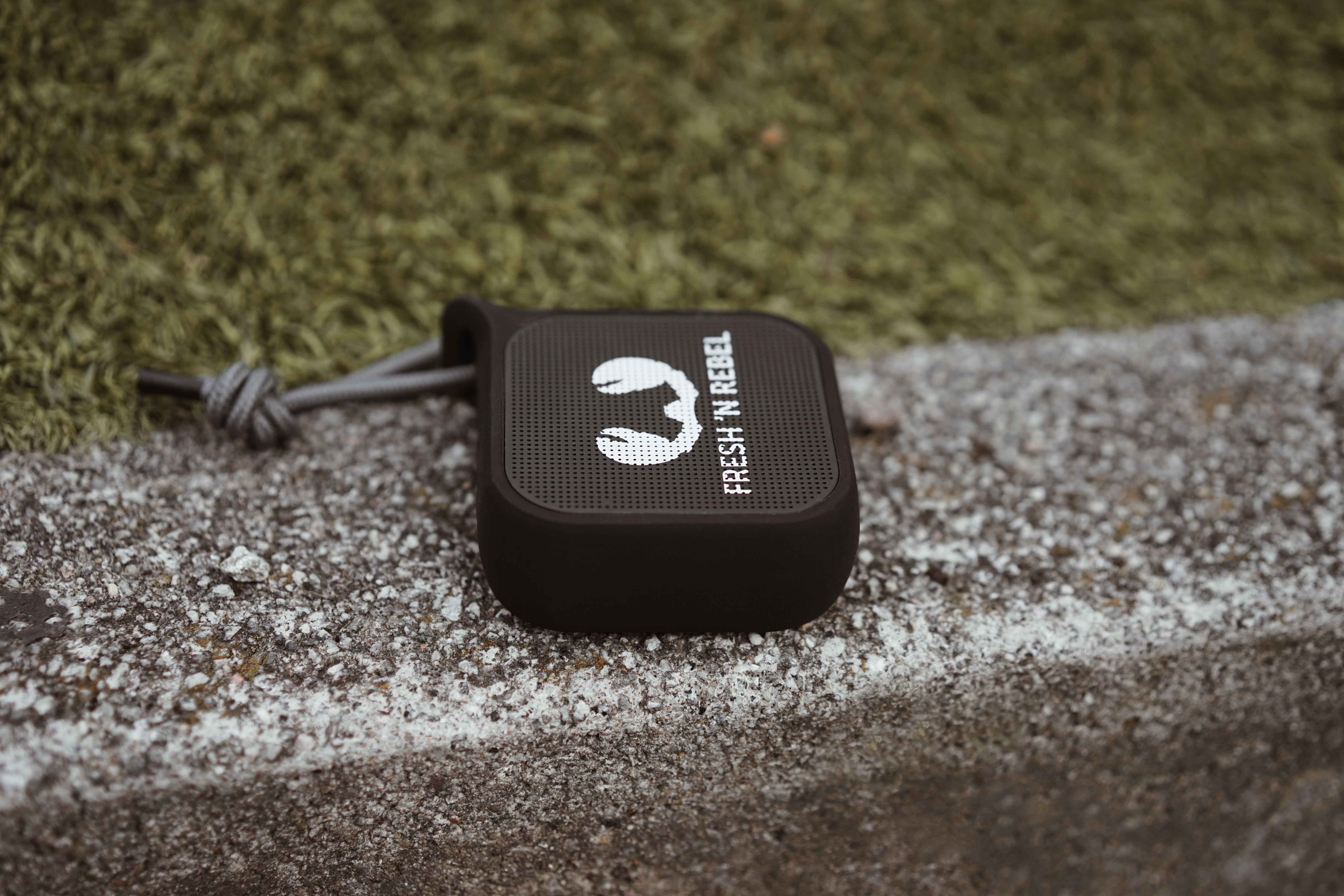FRESH ‘N REBEL Rockbox Pebble Bluetooth Lautsprecher, Schwarz