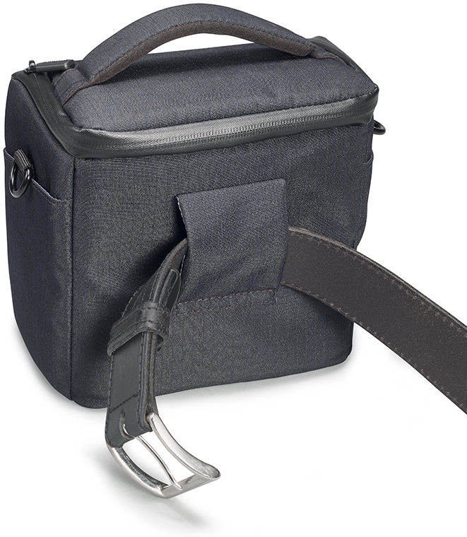 Sac photo noir avec boucle de ceinture en cuir et boucle.