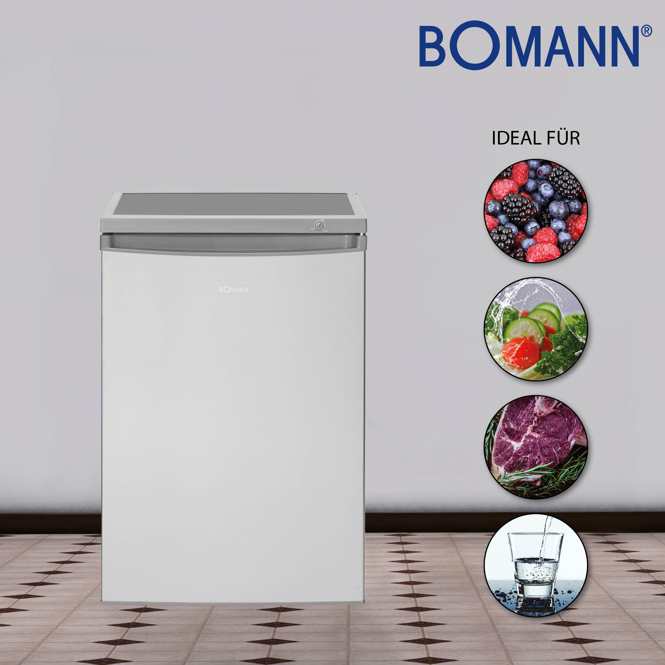 Ein weißer Bomann-Kühlschrank mit Essenssymbolen darum herum.