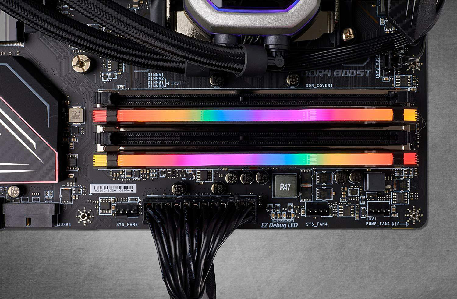 CORSAIR Vengeance RGB PRO Arbeitsspeicher 16 GB DDR4