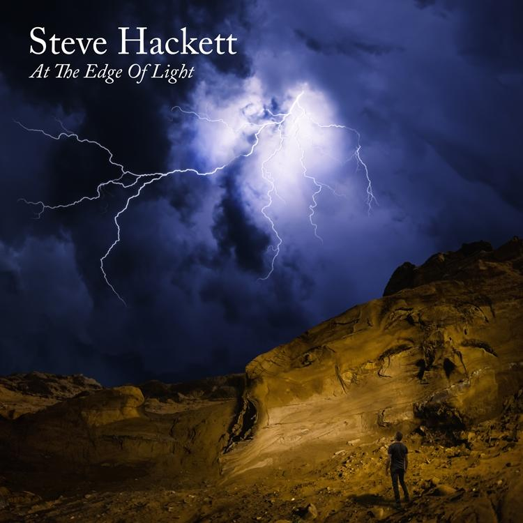 Albumhoes van Steve Hackett met bliksem boven een rotsachtig landschap en een persoon die staat.