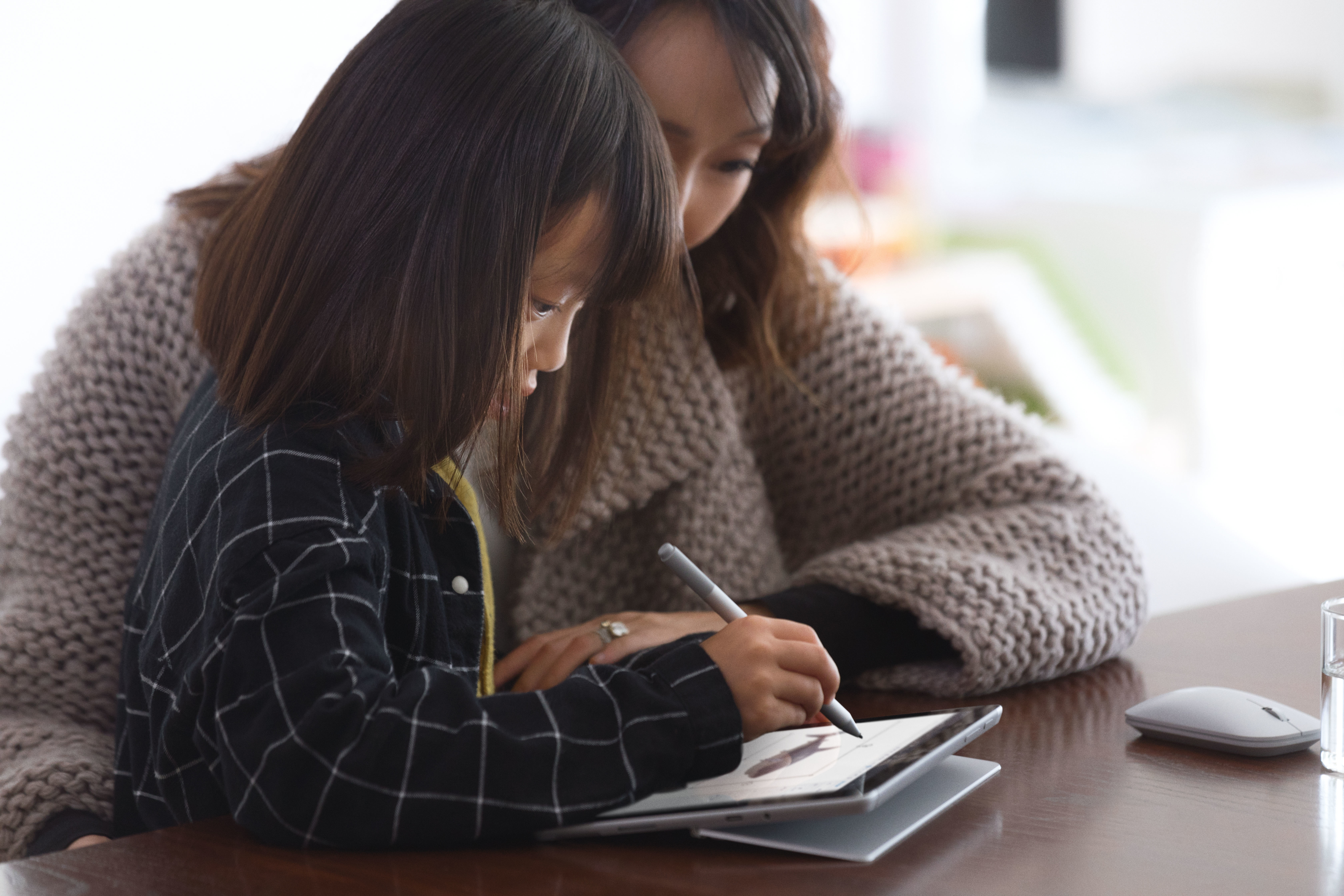 MICROSOFT - B2B Surface Mobile, Microsoft, Platin Grau