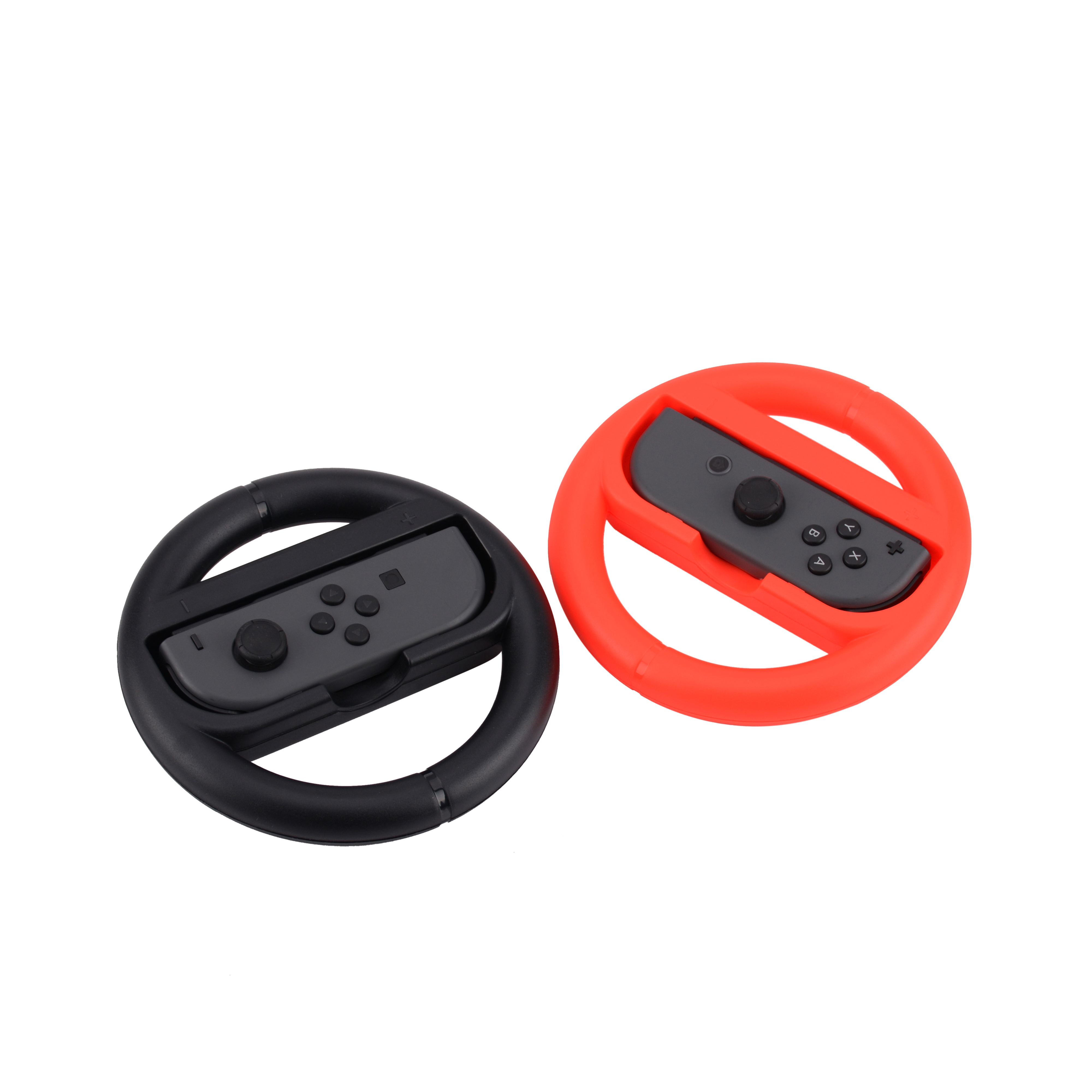 Zwei Lenkrad-Controller für eine Spielekonsole, einer schwarz, einer rot.