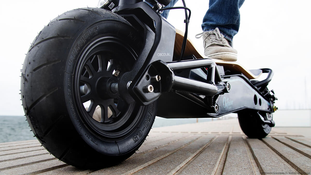 Patinete eléctrico - Cecotec DemiGod, 800W, 35km/h, Autonomía 30km, Negro