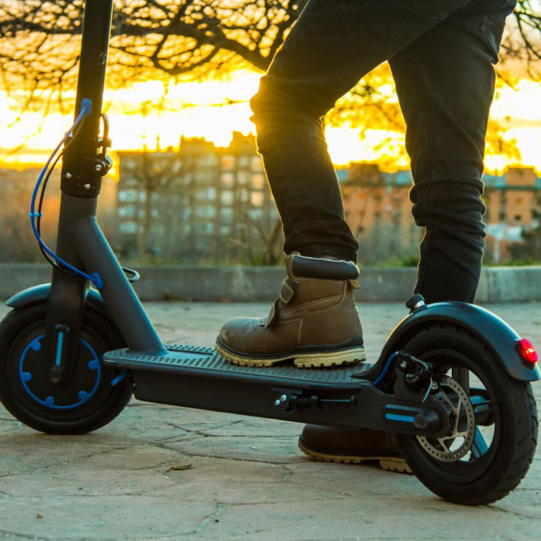 Patinete eléctrico - Woxter Xtreme SmartGyro City, 350W, Autonomia 20km, 25km/h, Negro
