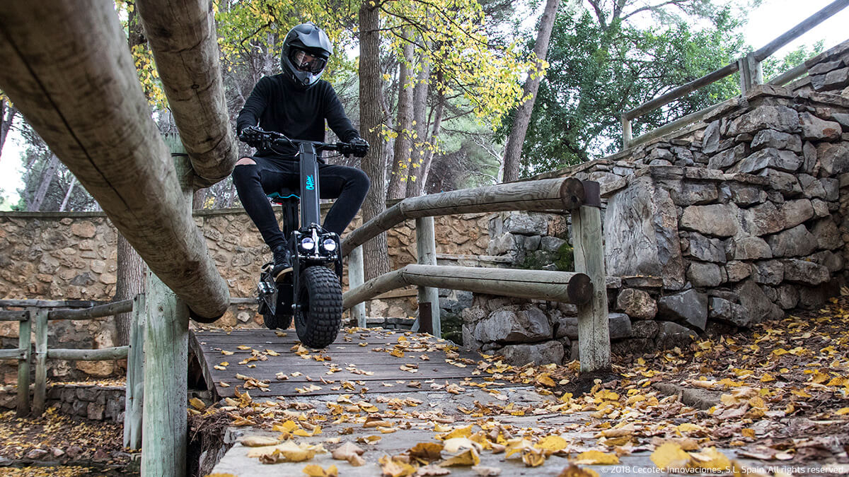 Patinete eléctrico - Cecotec Outsider DemiGod Makalu, 1600W, 45km/h, Autonomía 30km, Negro