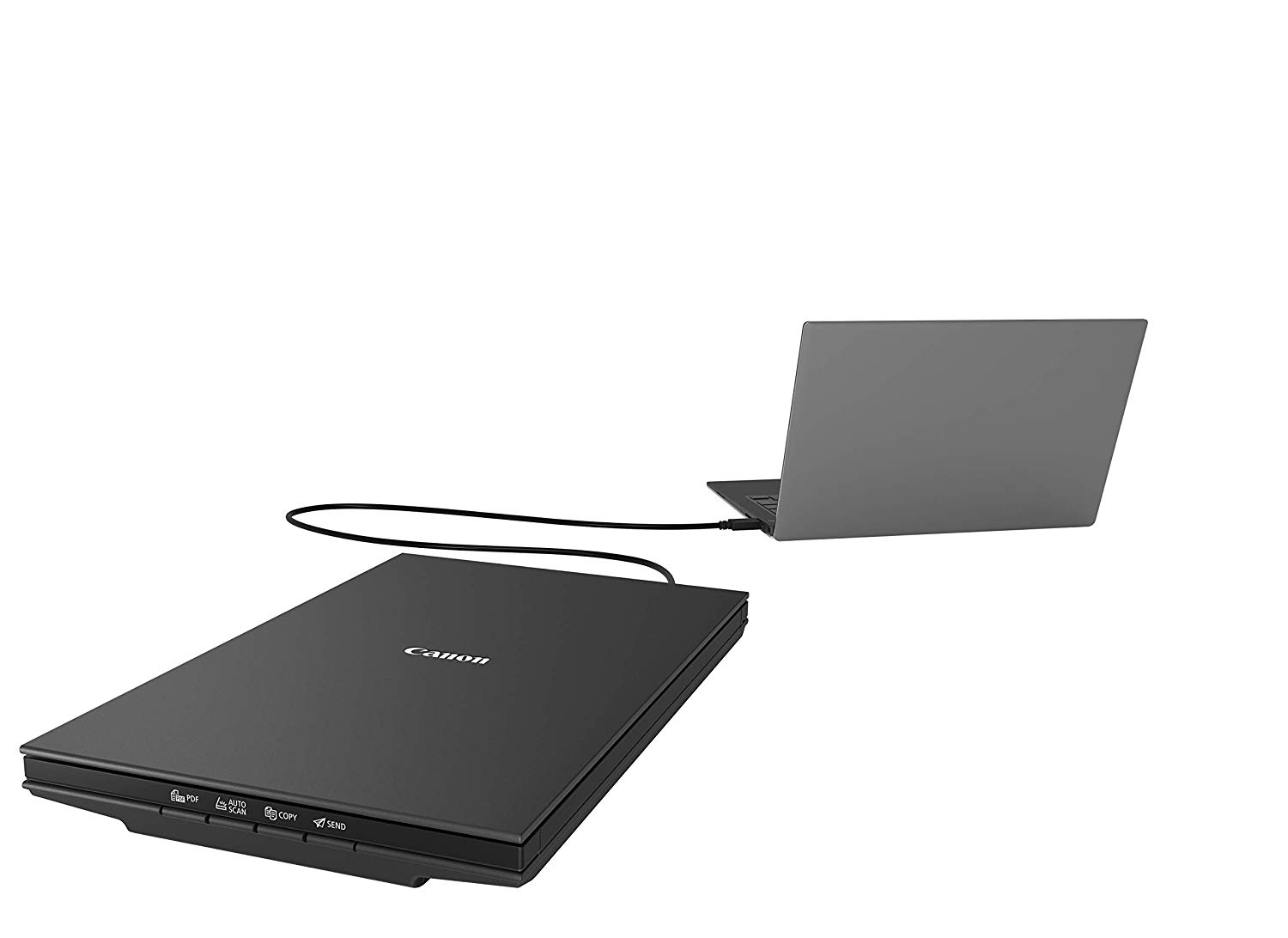 Escáner negro conectado a una laptop, fondo blanco.