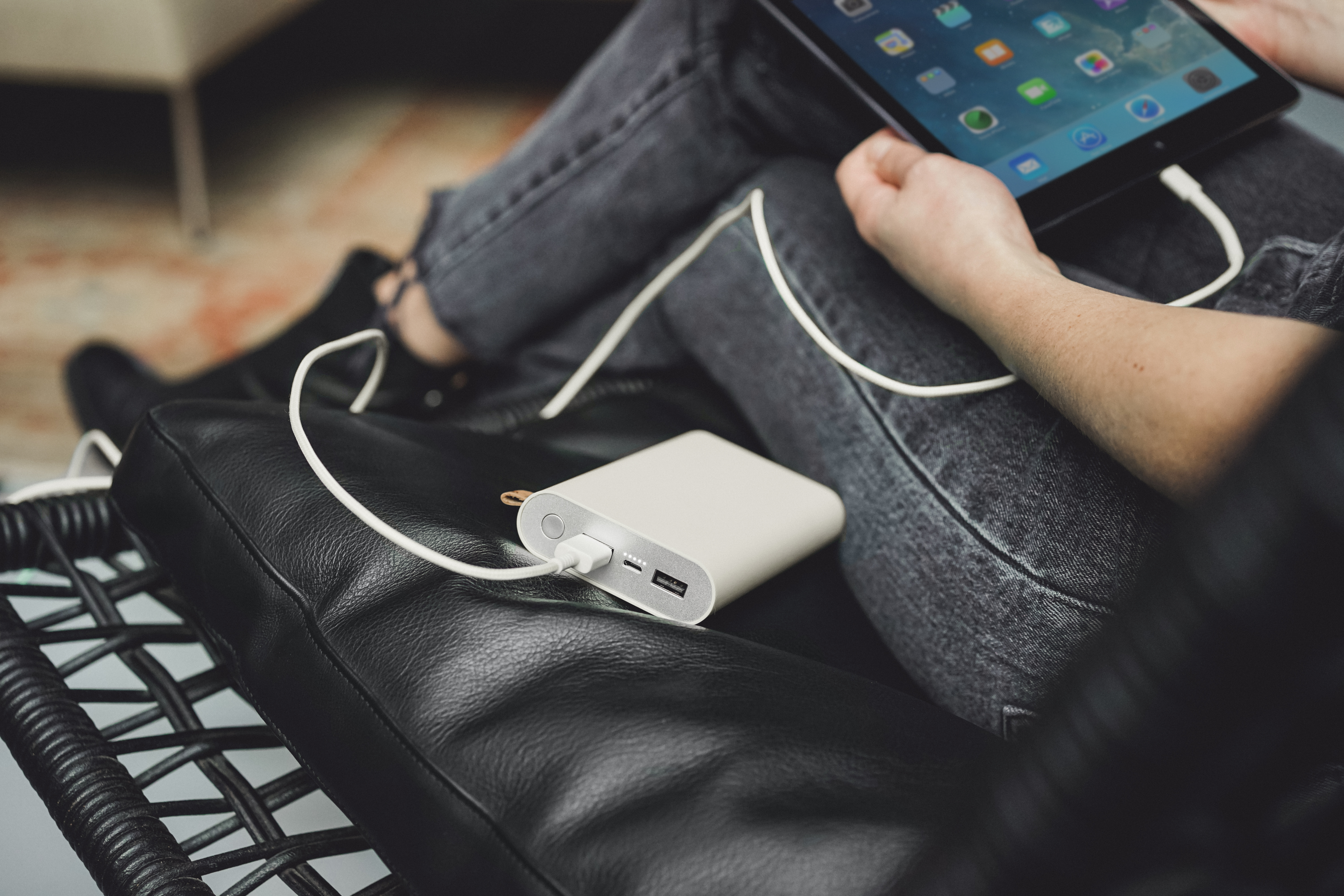 FRESH ‘N REBEL Cloud Powerbank 18000 mAh Grau