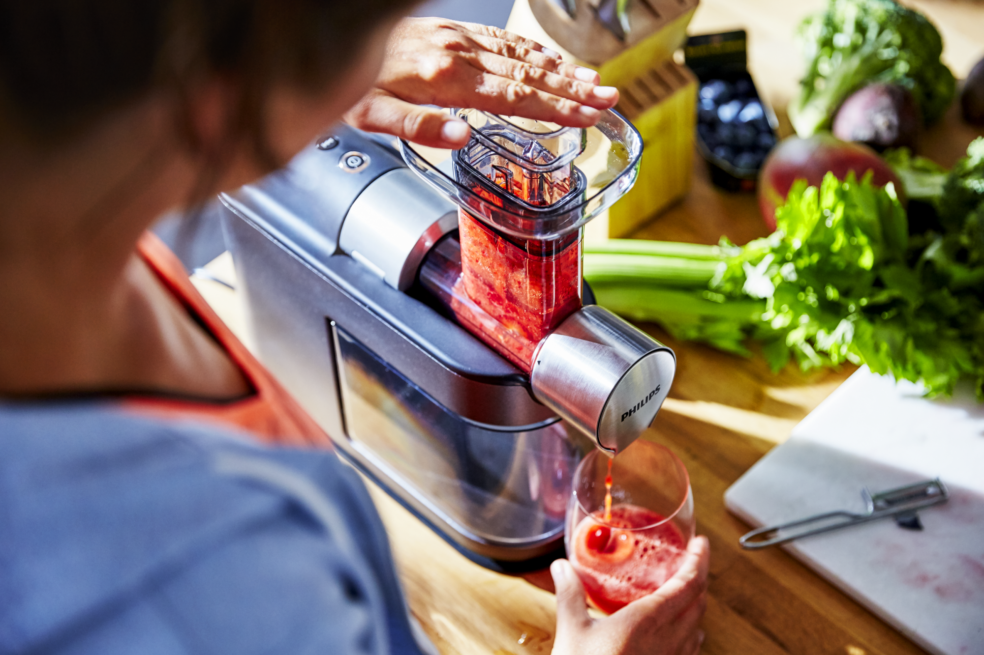 PHILIPS Avance Collection Slow Juicer Entsafter HR1949/20, edelstahl gebürstet Slow Juicer 200 Watt, Edelstahl gebürstet