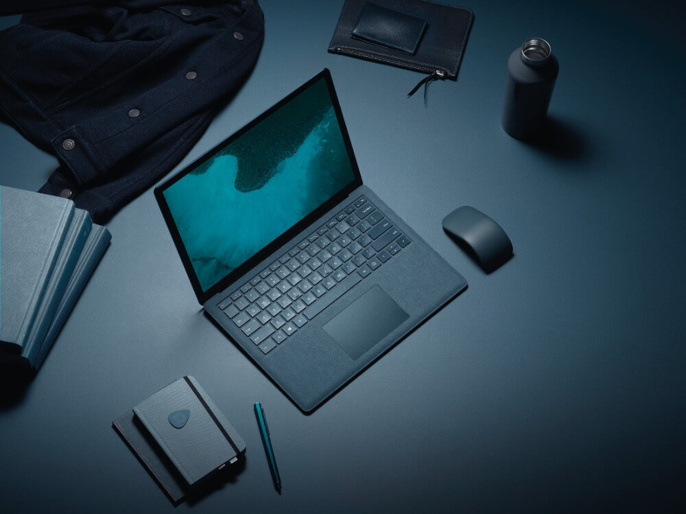 MICROSOFT Surface Laptop 2 Intel Core i5-8250U 256 GB 8 GB RAM Cobalt Blue (LQN-00042)