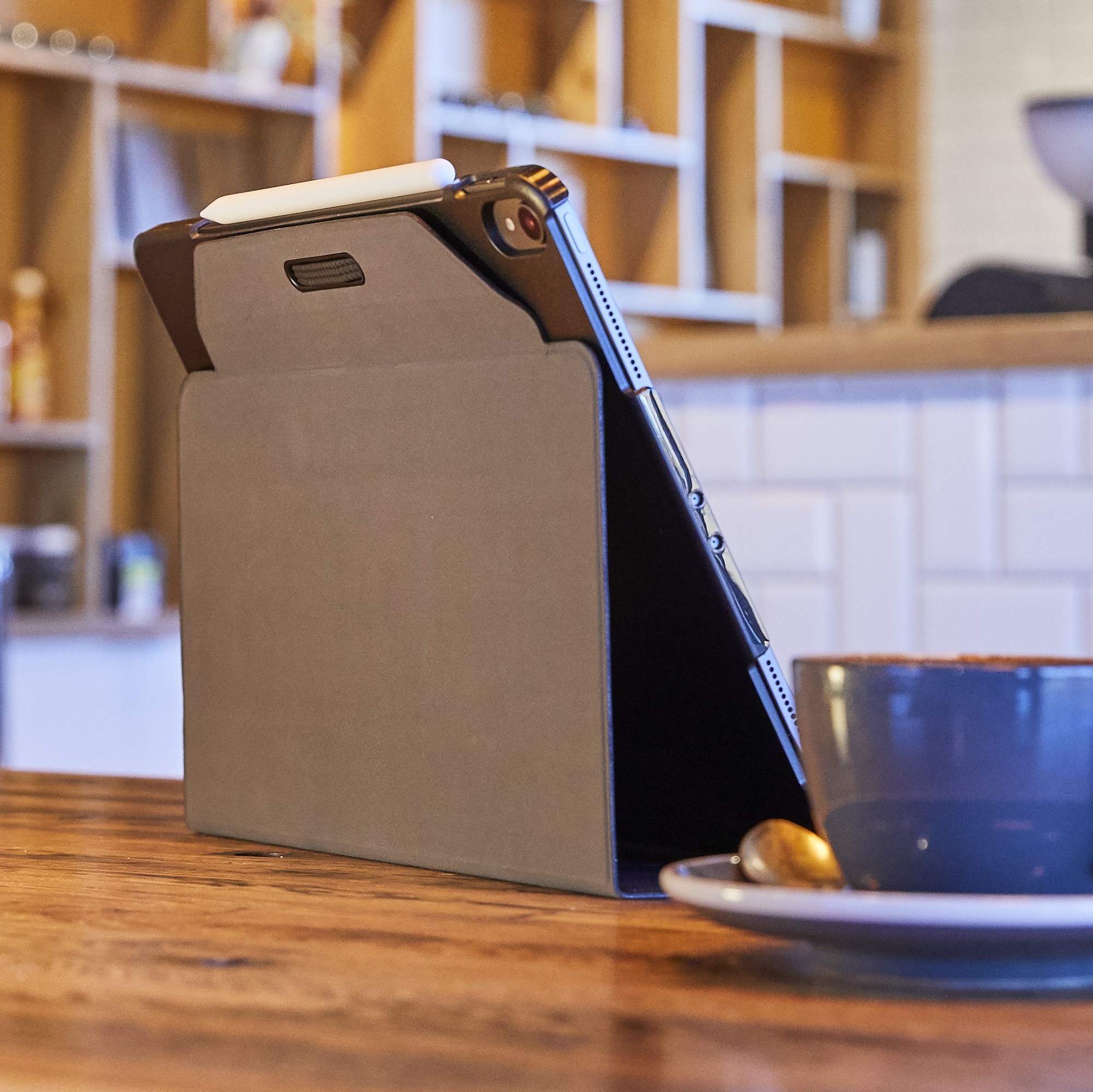 CASE LOGIC Bookcover SnapView Pencil iPad Pro 12.9 Zwart (CSIE-2248K)