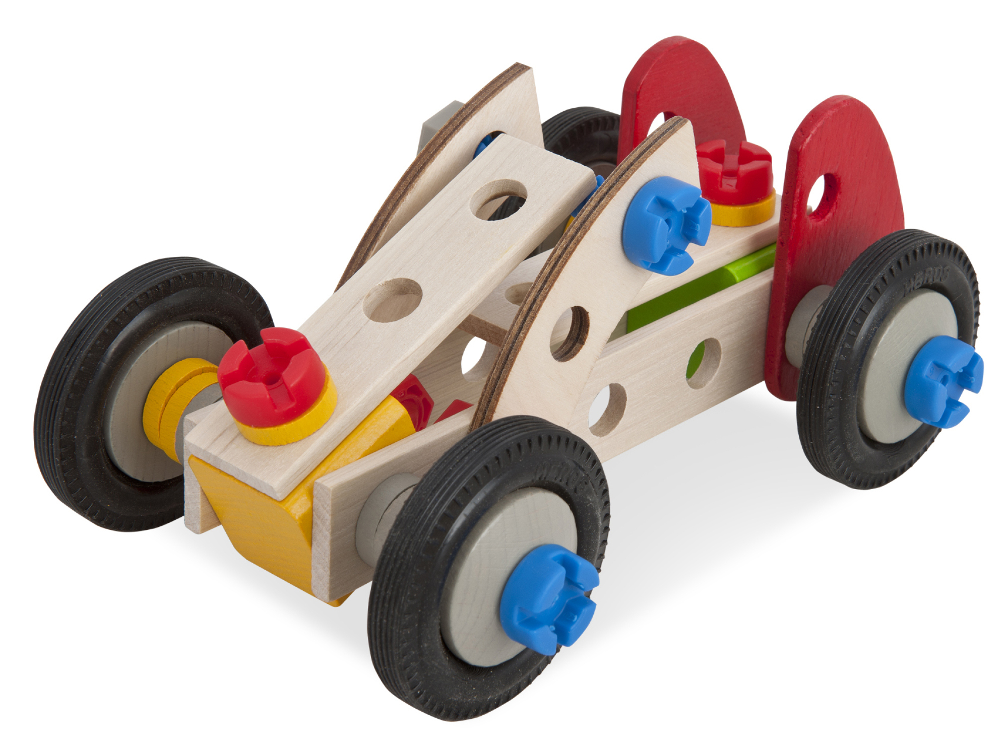 Ein Holzspielzeugauto mit roten und blauen Teilen, mit schwarzen Rädern und gelben Teilen.
