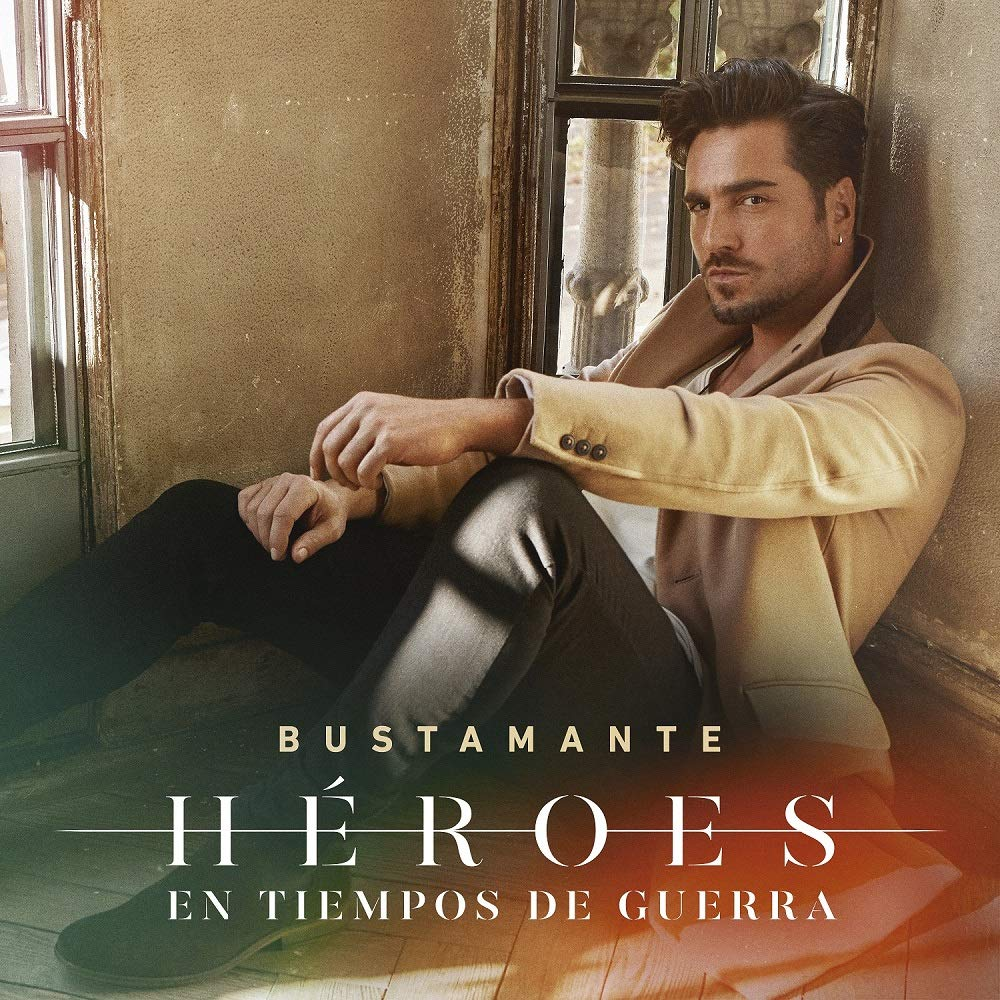 Hombre sentado cerca de la ventana, titulado 'Héroes en tiempos de guerra', portada del álbum.