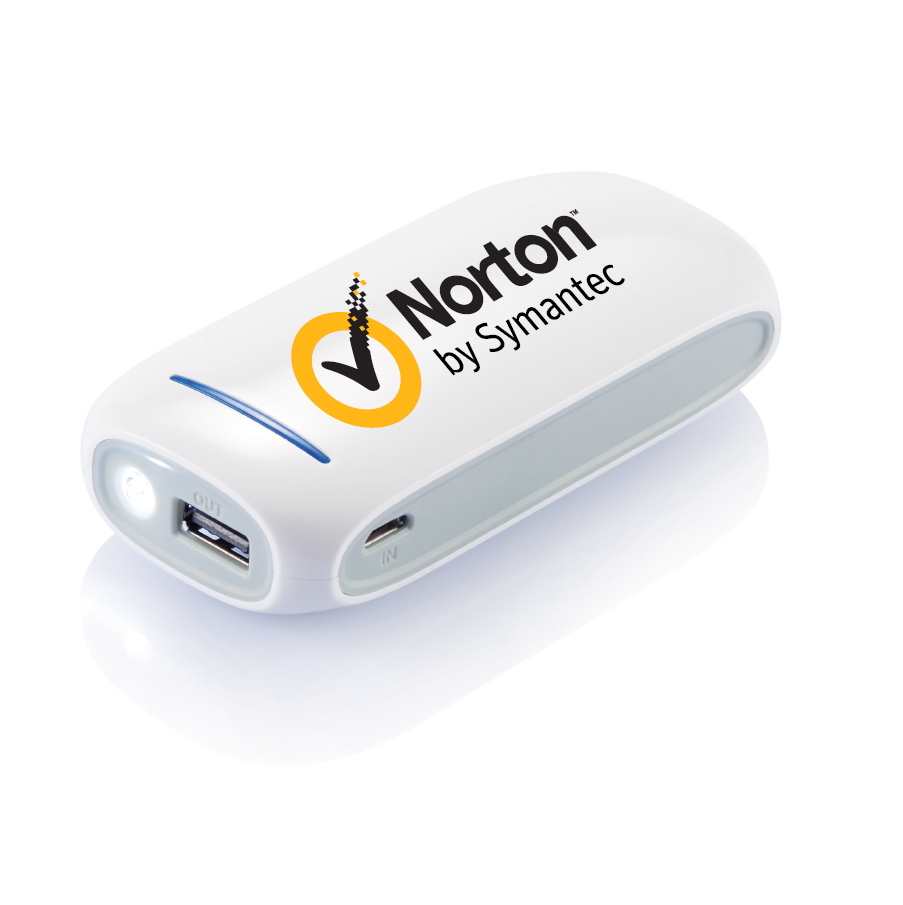 Een witte Norton powerbank van Symantec. Het heeft een logo, een oplaadpoort en een USB-poort.