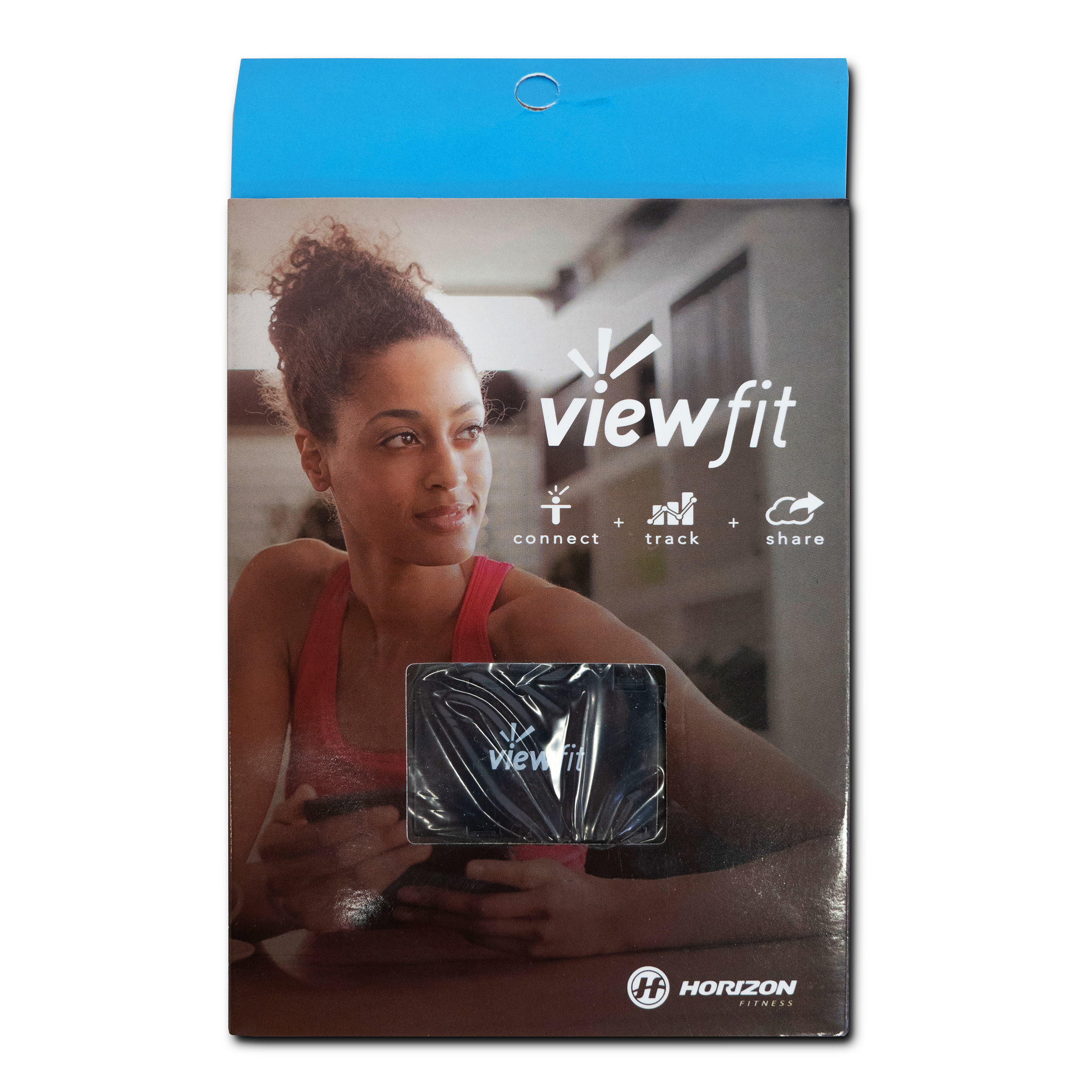Eine Frau in rotem Top hält ein kleines Gerät, mit den Worten viewfit und Horizon Fitness auf der Hülle.