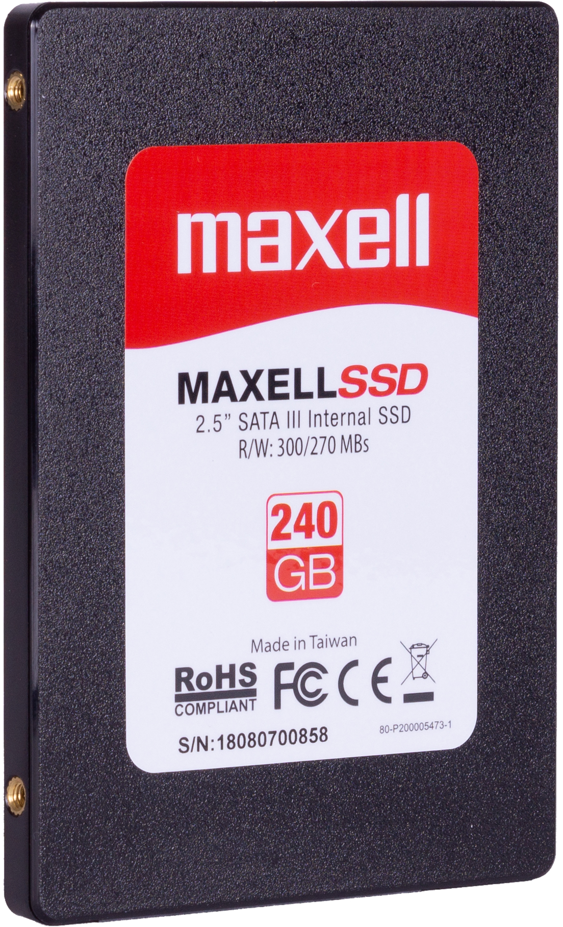 Fekete Maxell SSD piros-fehér címkével fehér háttér előtt.
