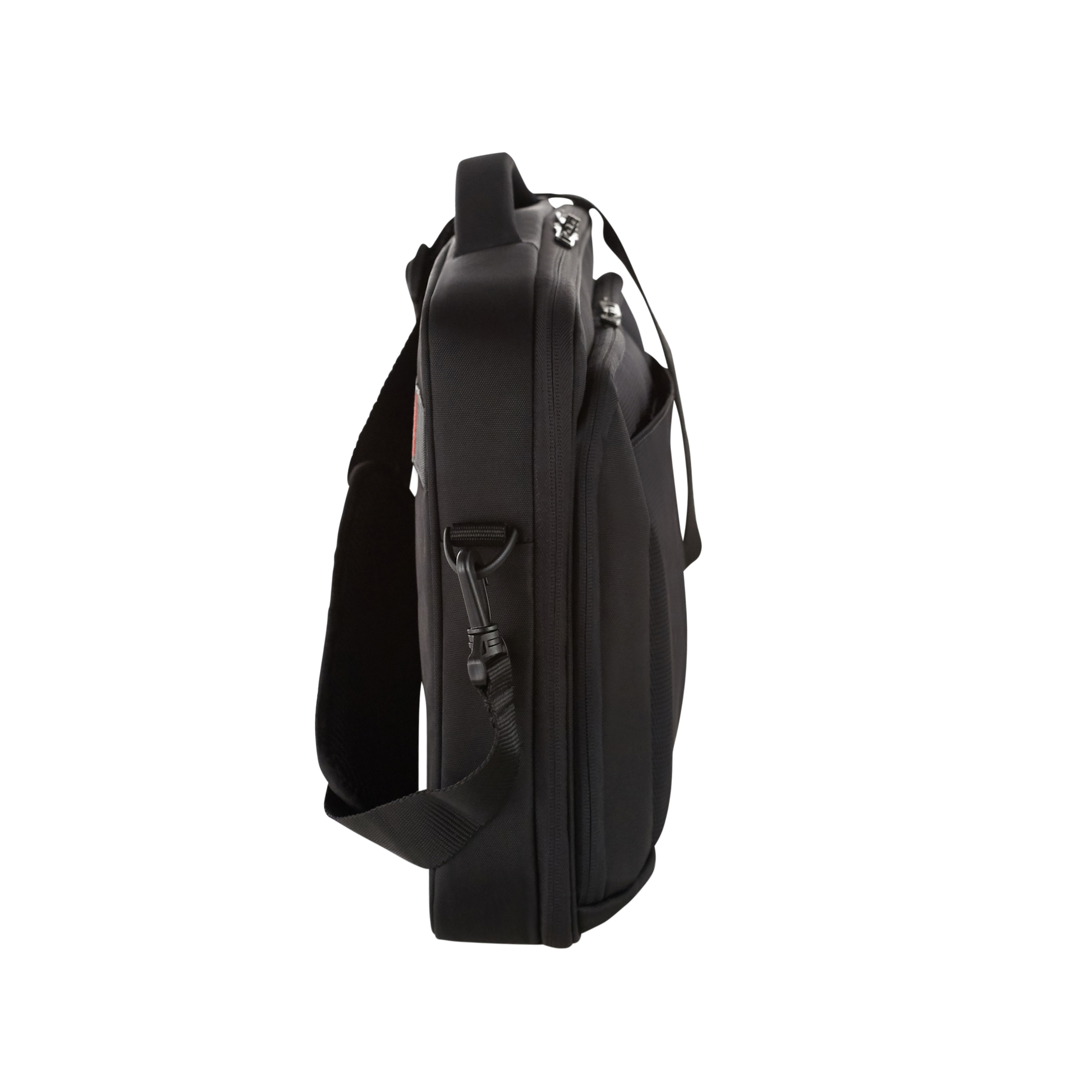 Eine schwarze Aktentasche von der Seite, mit Schulterriemen und Griff.