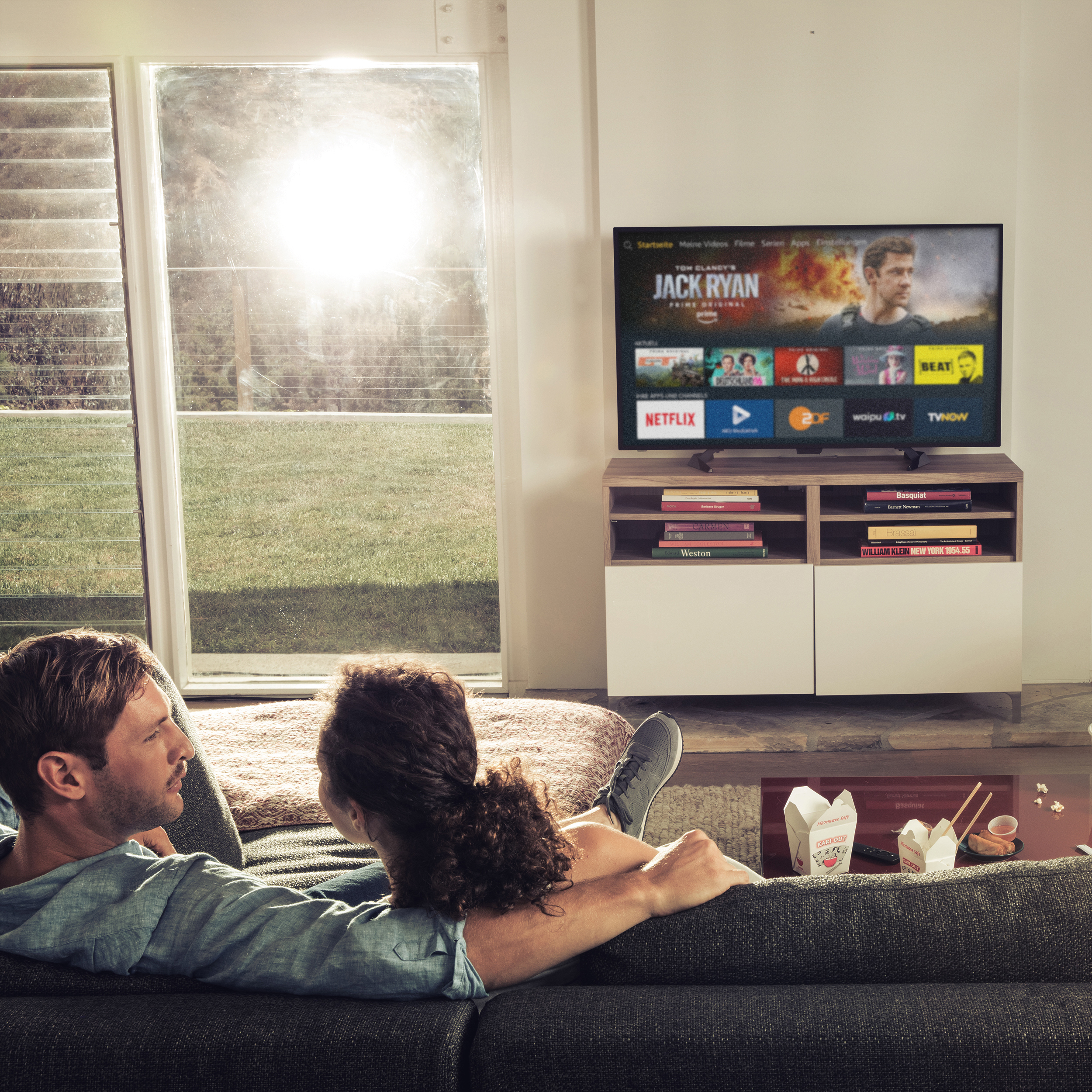 AMAZON Fire TV Stick mit der neuen Alexa-Sprachfernbedienung (2. Generation) Streaming Stick 8 GB, Schwarz