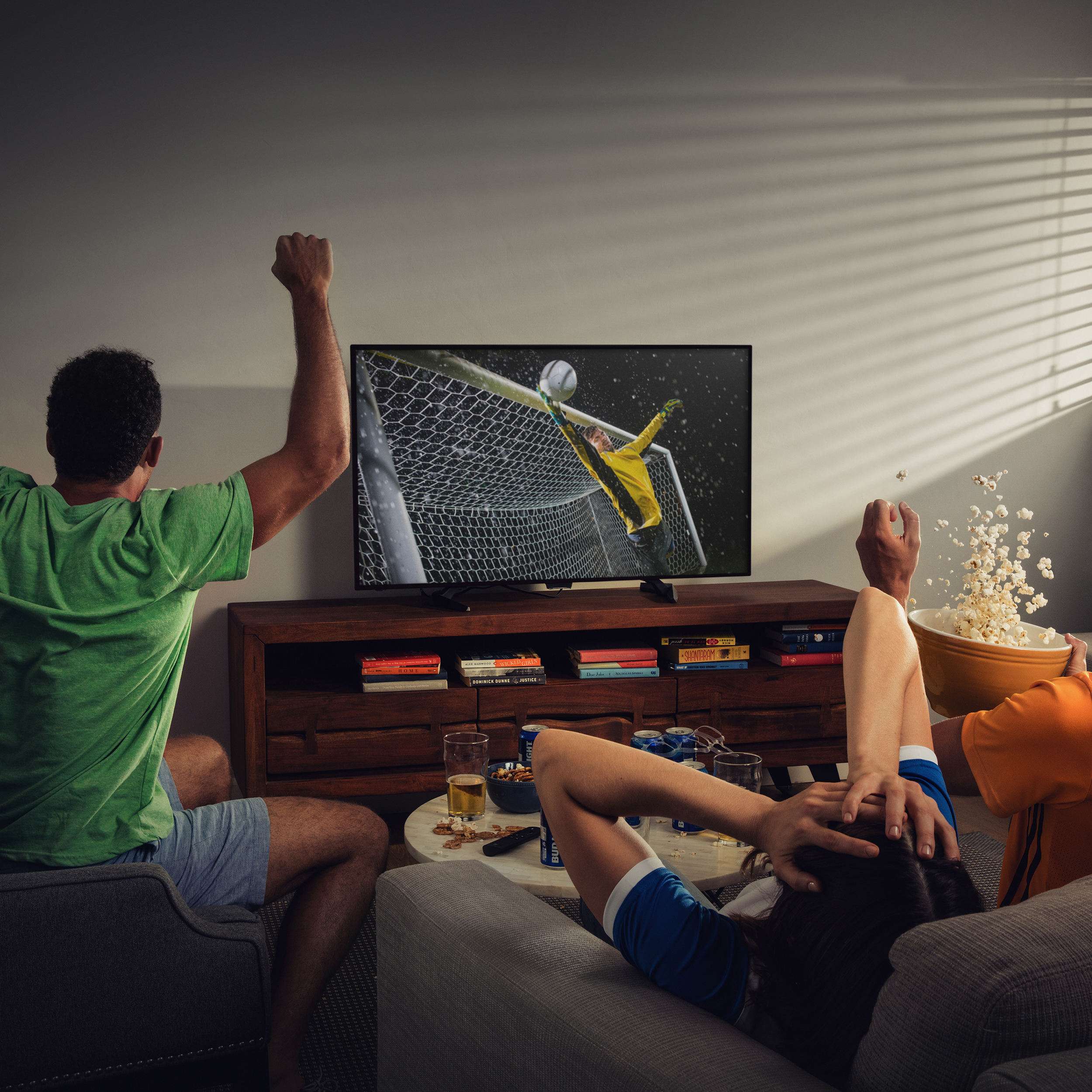 AMAZON Fire TV Stick mit der neuen Alexa-Sprachfernbedienung (2. Generation) Streaming Stick 8 GB, Schwarz