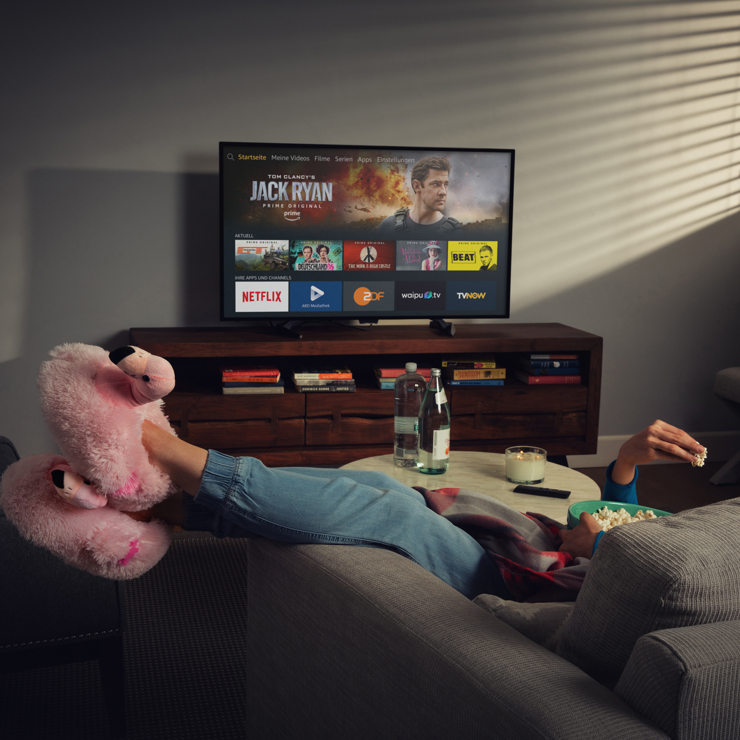 AMAZON Fire TV Stick mit der neuen Alexa-Sprachfernbedienung (2. Generation) Streaming Stick 8 GB, Schwarz