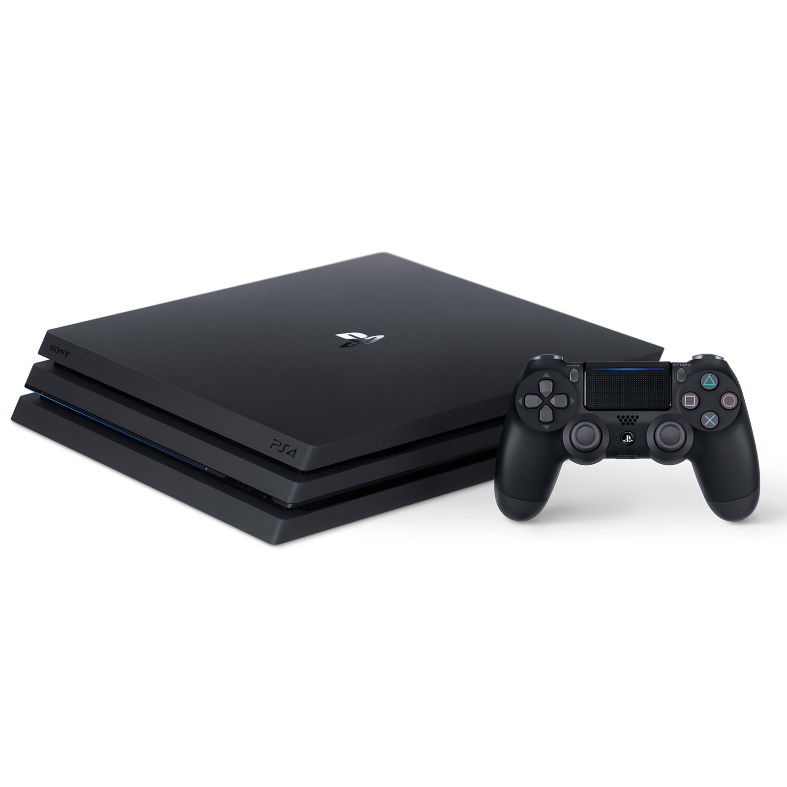 Consola PlayStation 4 Pro y un mando DualShock 4 negro sobre una superficie blanca.