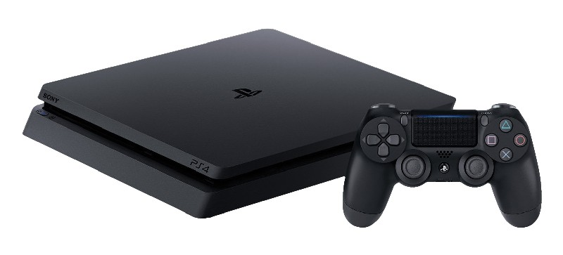 Consola PlayStation 4 negra y un mando DualShock 4 negro, fondo blanco.