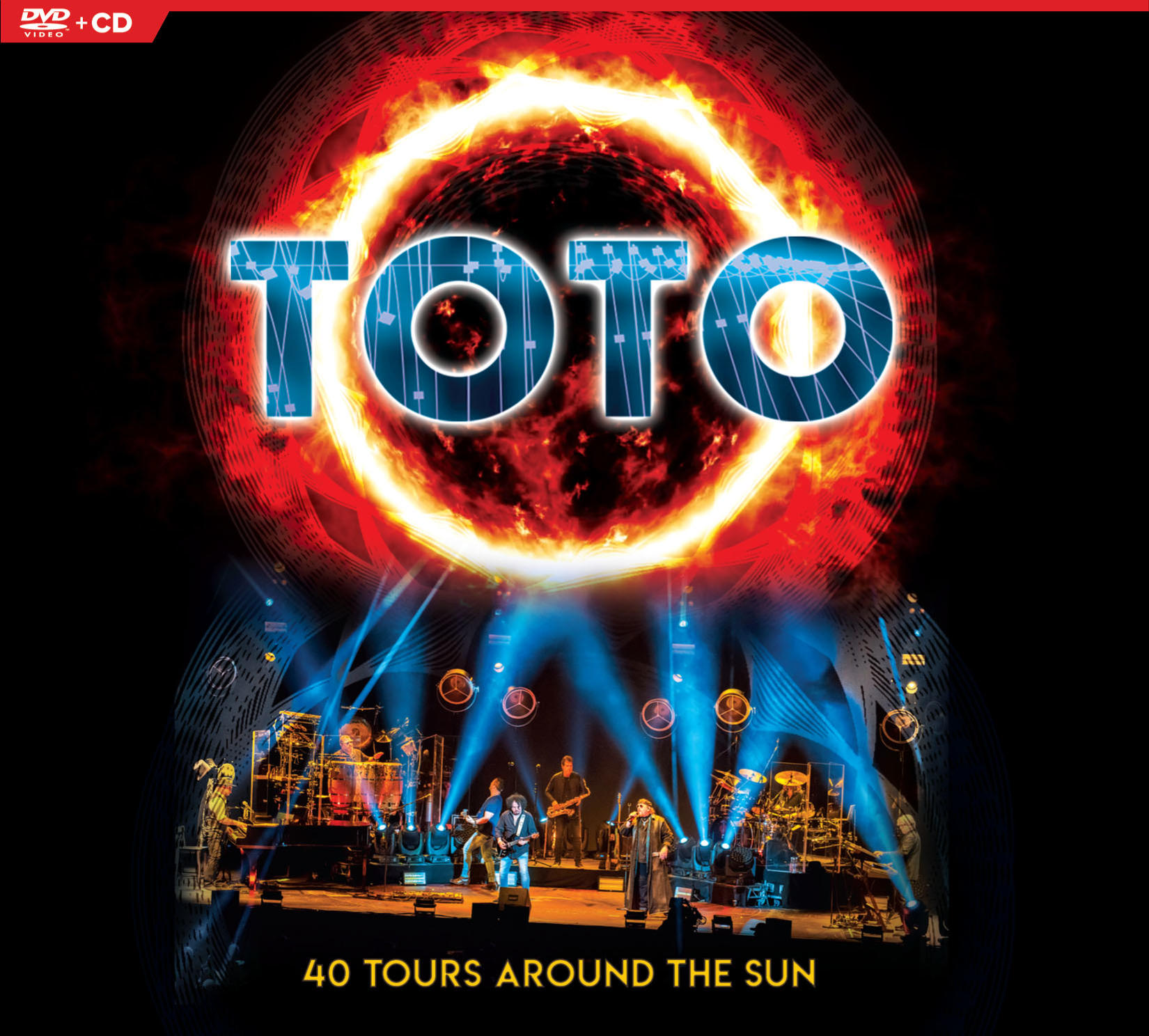 Couverture DVD pour "40 Tours Around The Sun" de TOTO, avec le groupe et un graphisme solaire.