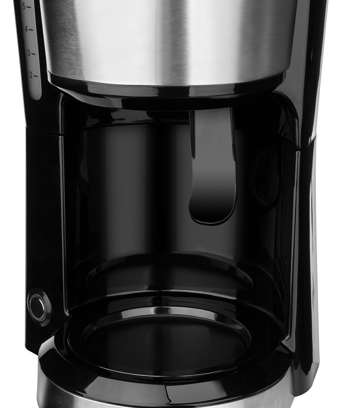Der obere Teil einer schwarzen und silbernen Kaffeemaschine. Weißer Hintergrund.