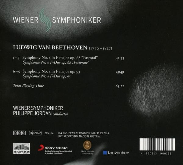 CD-Cover mit Text über Beethovens Symphonie. Enthält Namen wie Wiener Symphoniker und Sony Music.
