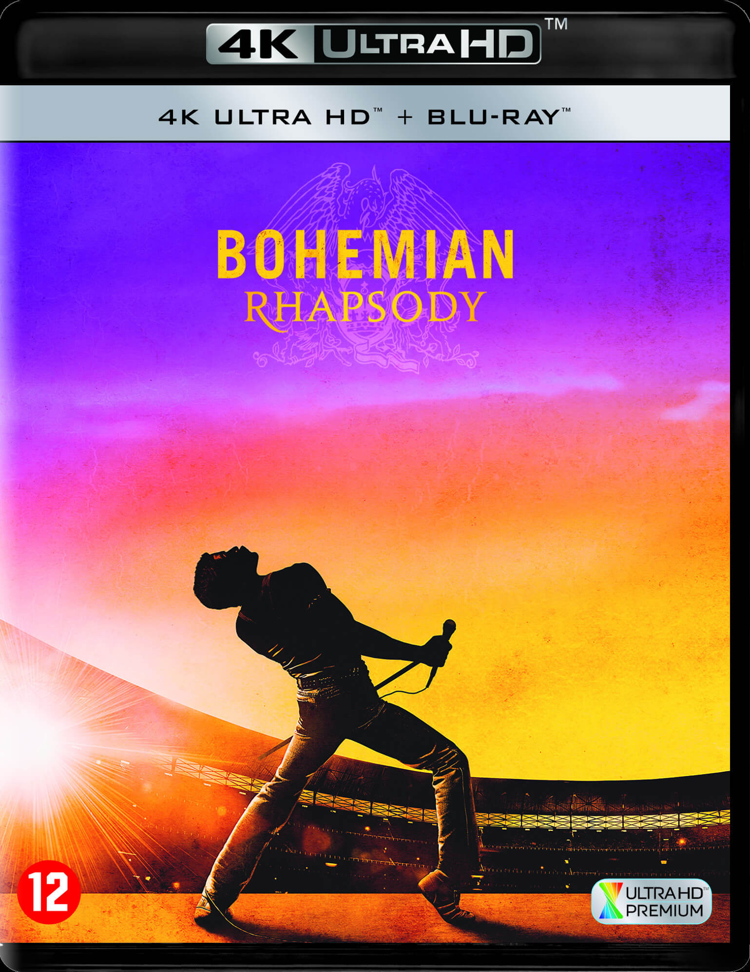 Pochette du film Bohemian Rhapsody. Une silhouette de Freddie Mercury sur scène, fond violet et orange.