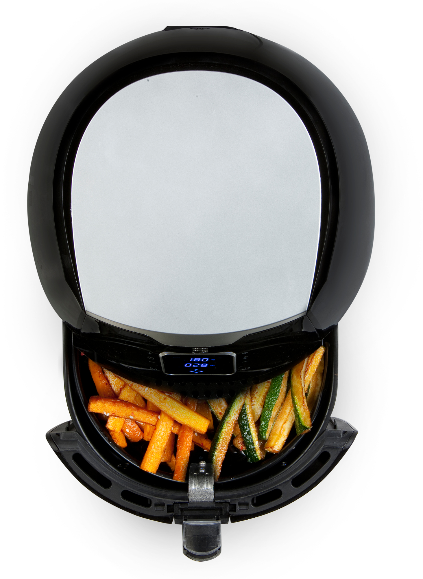 Friteuse à air noire avec un plateau ouvert plein de frites et de courgettes. L'écran numérique affiche la température et le temps.