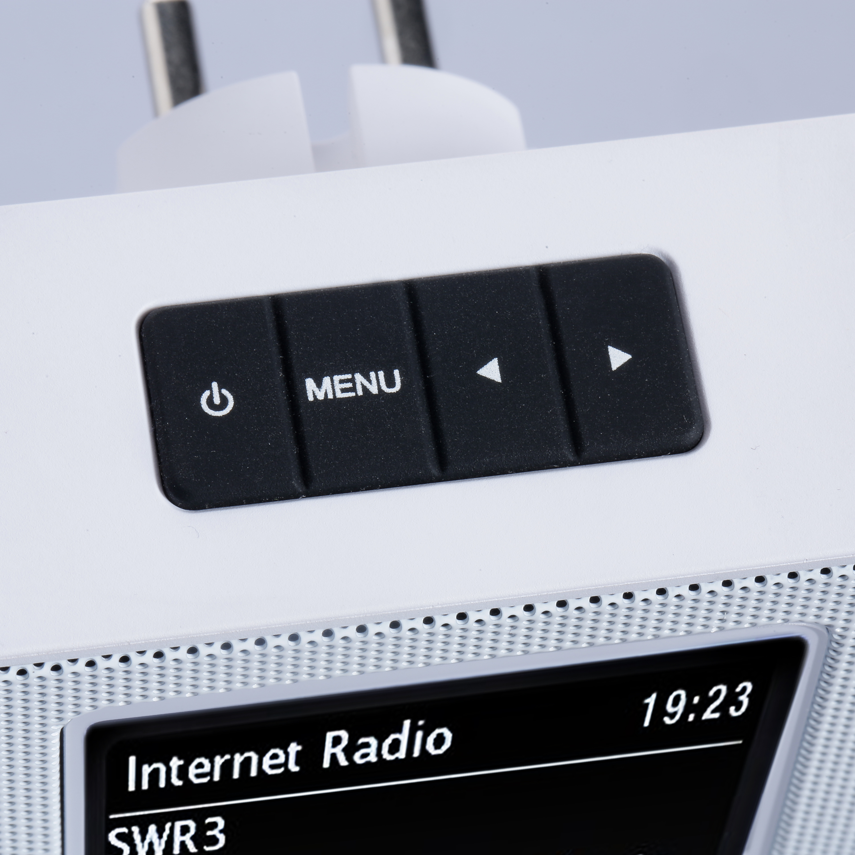 BLAUPUNKT PIB-100-WH Steckdosenradio Steckdosenradio, Digital, Internet Radio, Bluetooth, Weiß