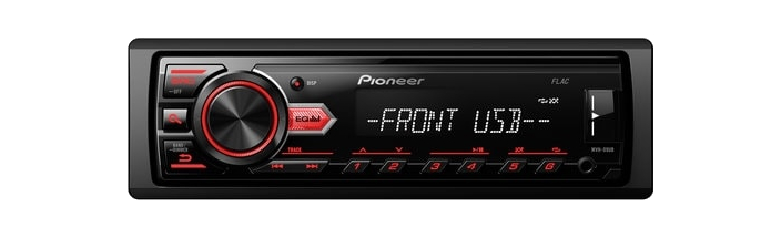 Pioneer autórádió. Gombok, kijelző és egy piros hangerőszabályzó található rajta.