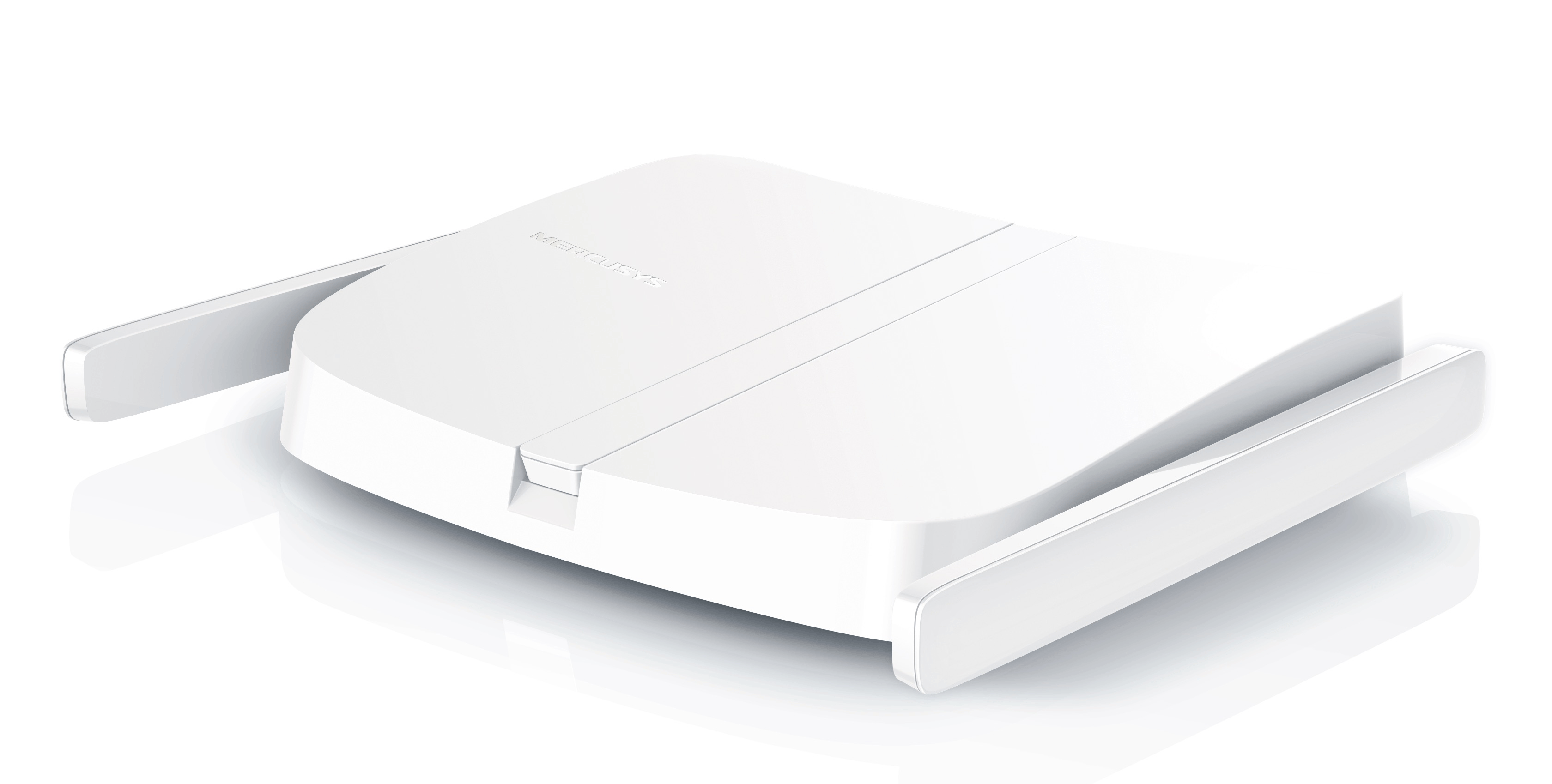 Fehér router a tükröződő felületen, két antennával mindkét oldalon.