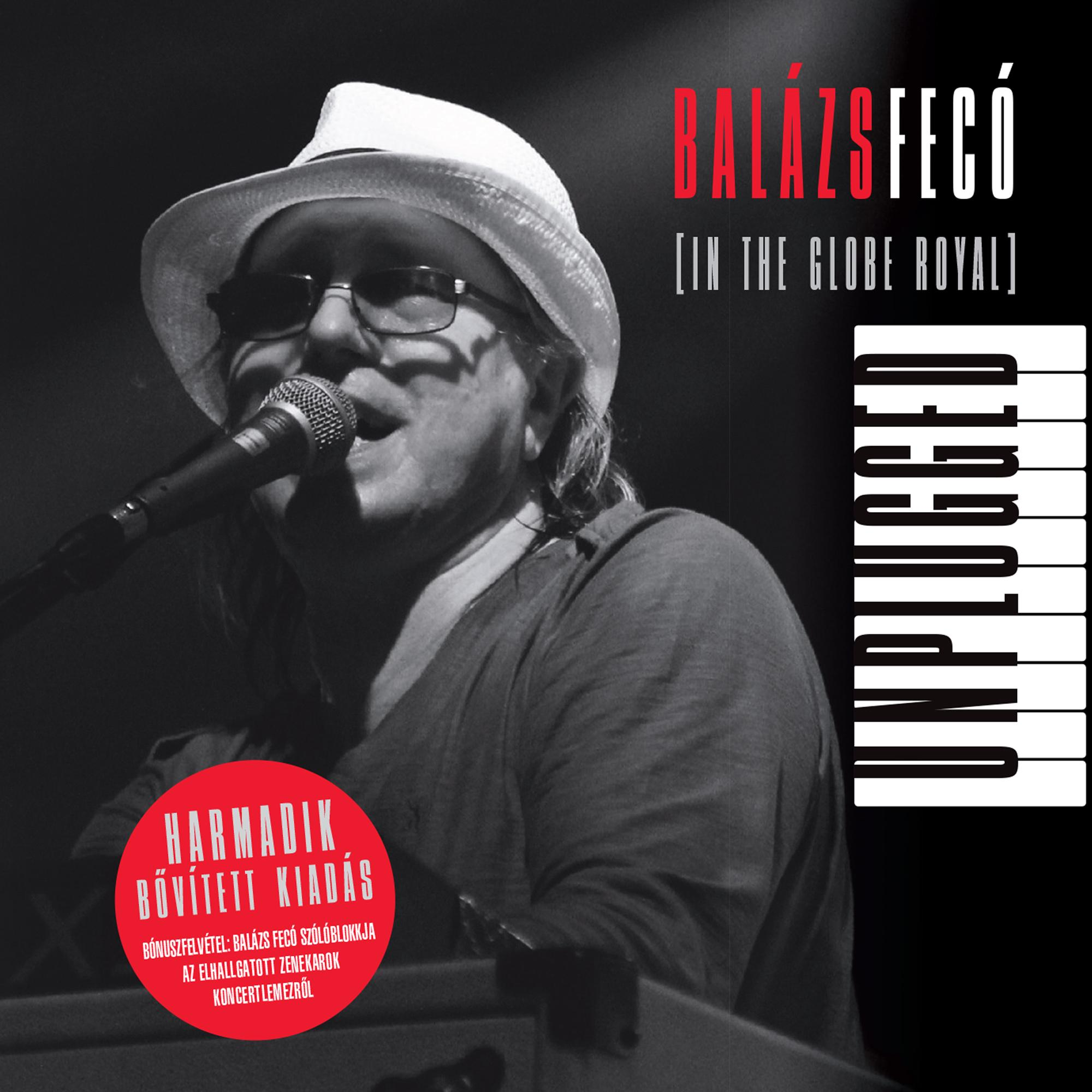 Kalapos férfi mikrofonba énekel, Unplugged album borító. Magyar nyelvű szöveg.