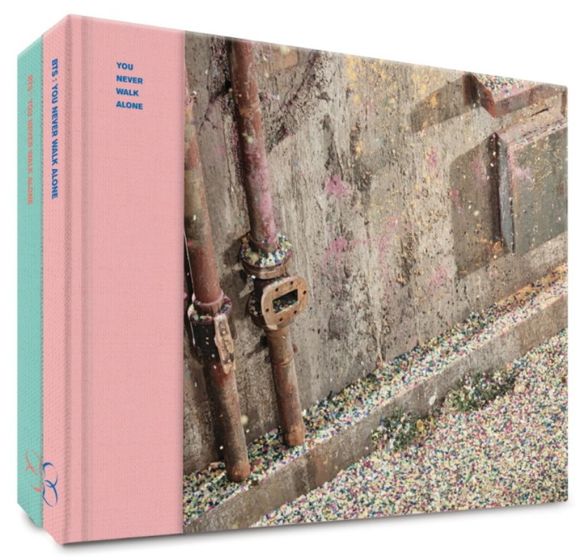 BTS - You Never Walk Alone (CD + könyv)