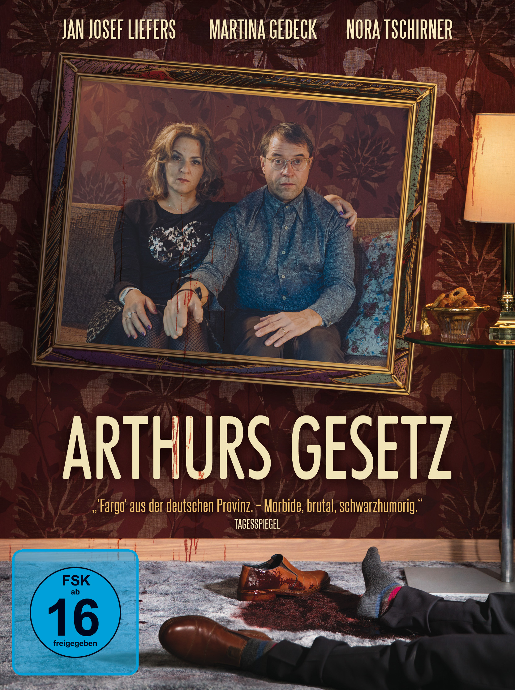 Filmplakat: Paar im Rahmen. Titel: Arthurs Gesetz. Blut und Schuhe auf dem Boden.