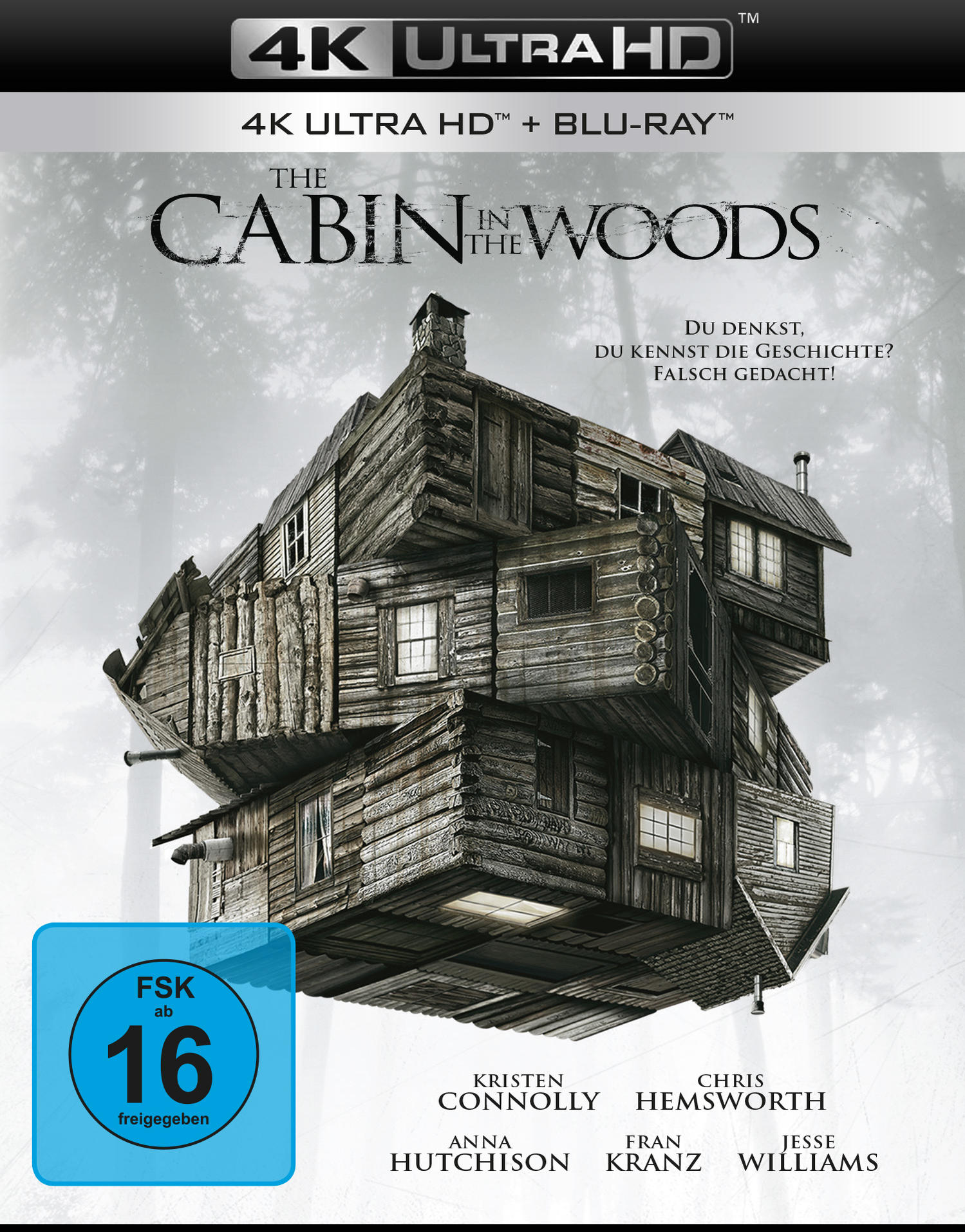 The Cabin in the Woods Blu-ray Cover: Holzhütte im Wald, Text und Bewertungsetikett.