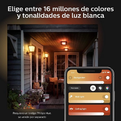Pantalla de smartphone mostrando una app de hogar inteligente que controla luces exteriores. Opciones de color.