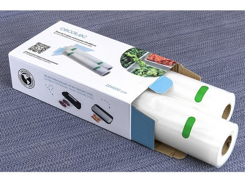 Una caja de bolsas selladoras al vacío. La caja es blanca con detalles azules y verdes. Bolsas visibles.
