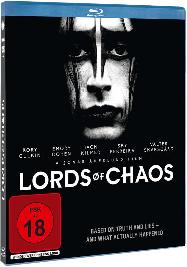 Eine Blu-ray-Disc-Hülle mit dem Film 'Lords of Chaos', mit einem Schwarz-Weiß-Bild eines Mannes.